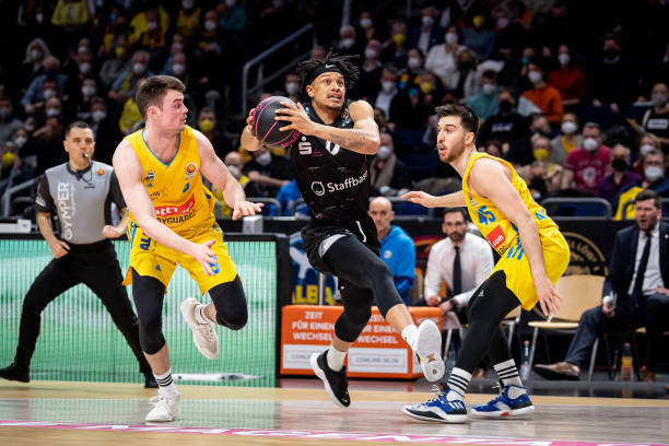 事不仅让东 事不仅让东