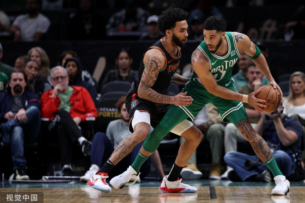 增添了巨大 增添了巨大